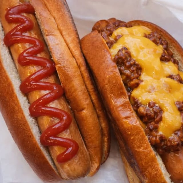 HOT DOG.